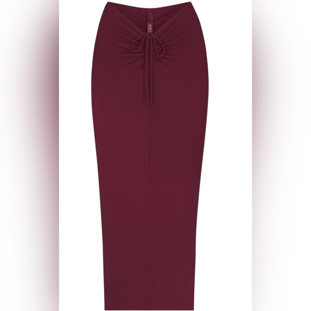 SKIMS Soft lounge ruched long skirt LIMITED EDITION COLOR WINE. ONE SIZE L